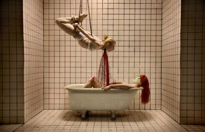 how_the_horror_photos_are_made_31.jpg