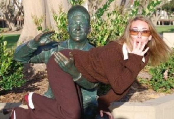 statue-pose-07.jpg