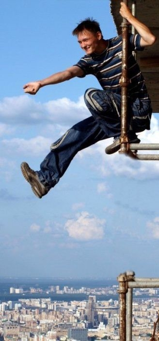 rooferstyry65.jpg