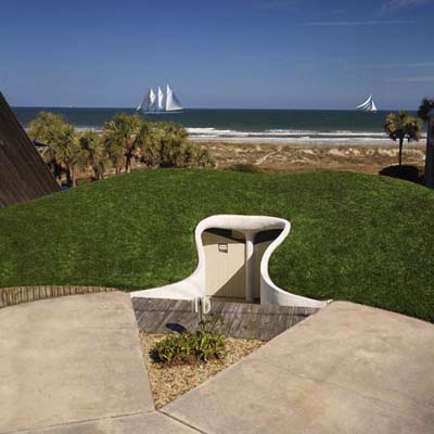 09-wacky-house.jpg