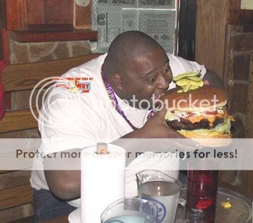 fat_guy_big_hamburger_funfry_resize.jpg