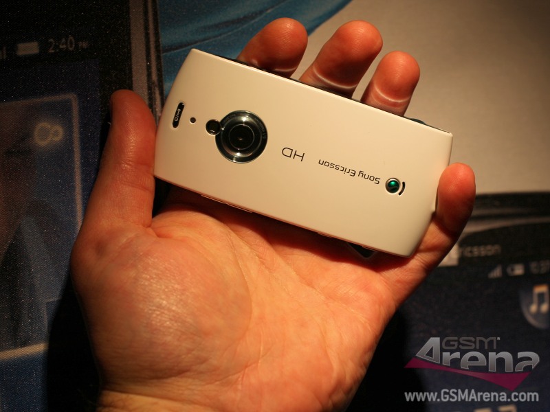 gsmarena_017.jpg