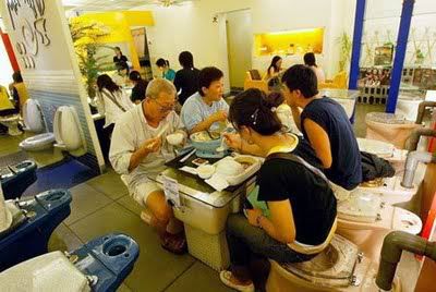 toiletRestaurent_4.jpg