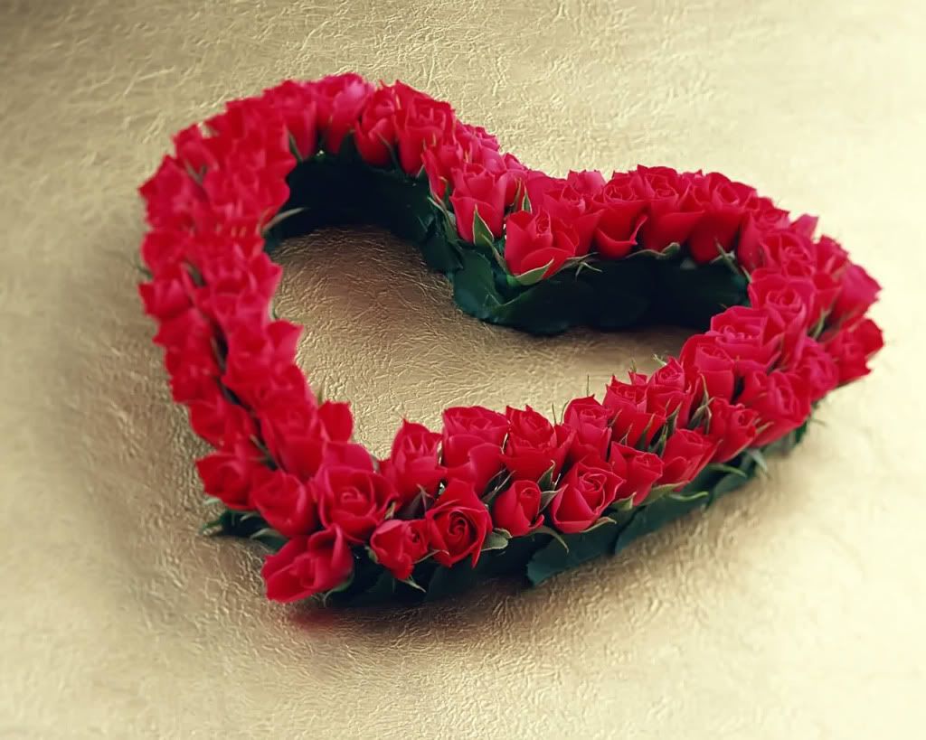 corazon_con_rosas_rojas.jpg