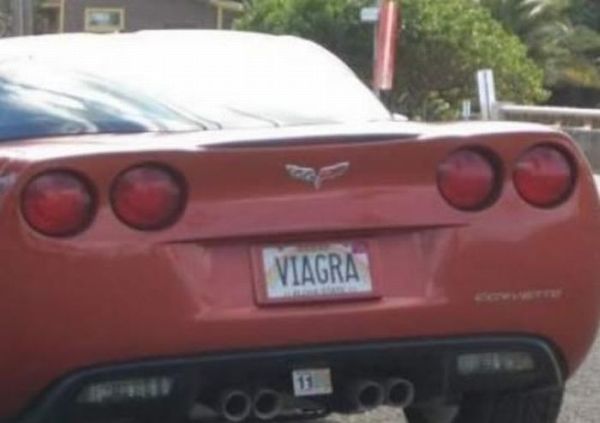 hlarious_car_license_plates_09.jpg