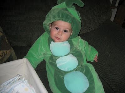 Babies-Dressed-As-Food-8.jpg