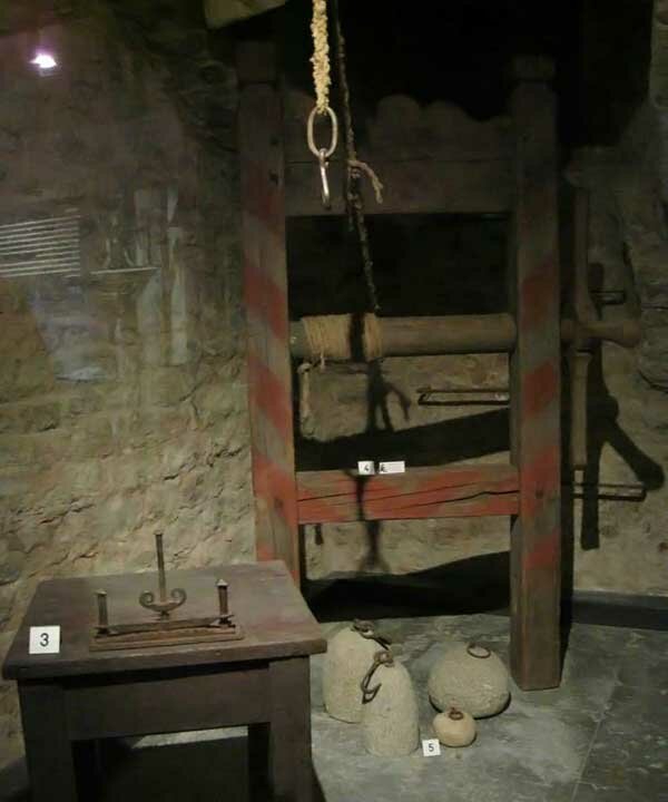 torture5.jpg
