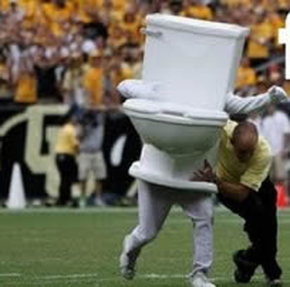 Mascots-Being-Awesome-3.jpg