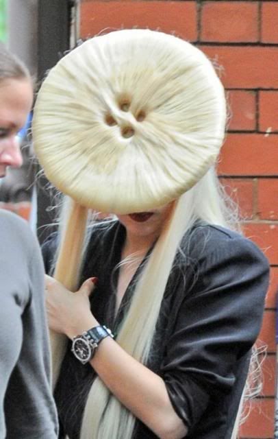 ladygagabutton.jpg