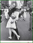 vjdaykiss.jpg