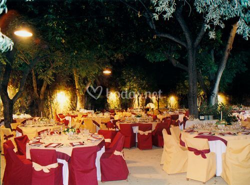 Celebraciones%20en%20los%20jardines%20de%20noche.jpg