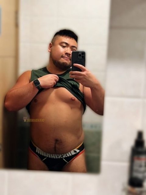 Only-Fans-Itzac-Bear-Masseur-Fucking-Bear-Client-cover.jpg