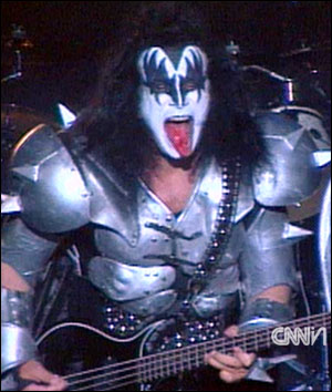 20060331211407-link.gene.simmons.gif