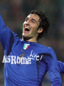 Luca-Toni-Italia-2-225x300.jpg