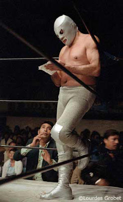 santo.jpg