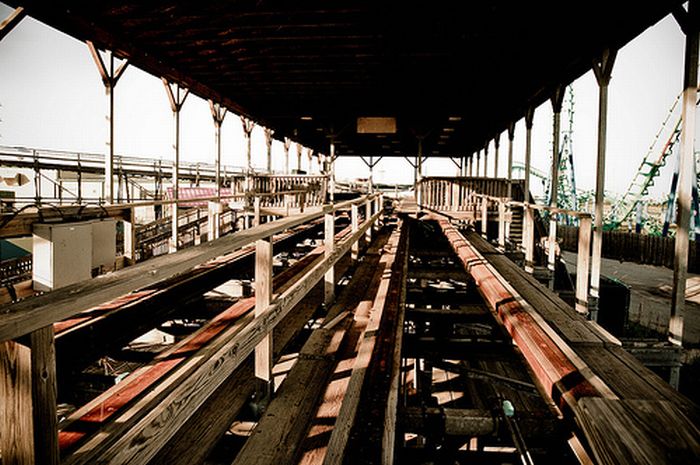 abandoned_six_flags_in_new_orleans_05.jpg