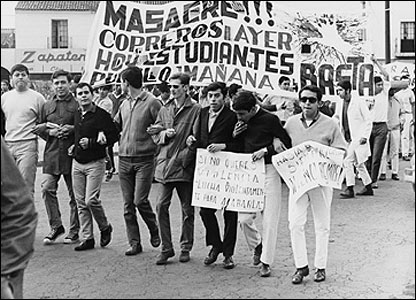 _42151496_061001tlatelolco5.jpg