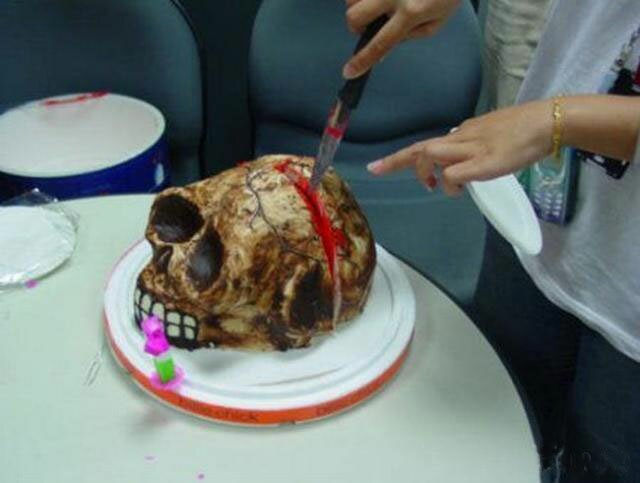 scary-cakes5.jpg