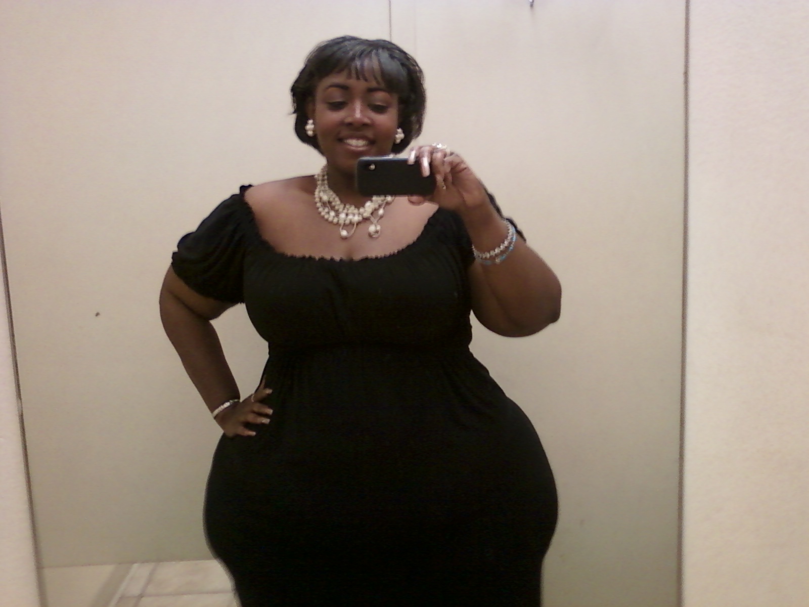 Blackdress2.jpg