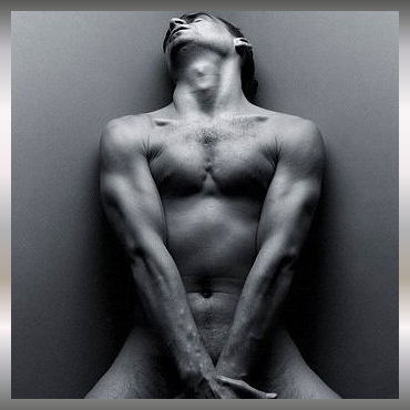 hombre%2Bdesnudo
