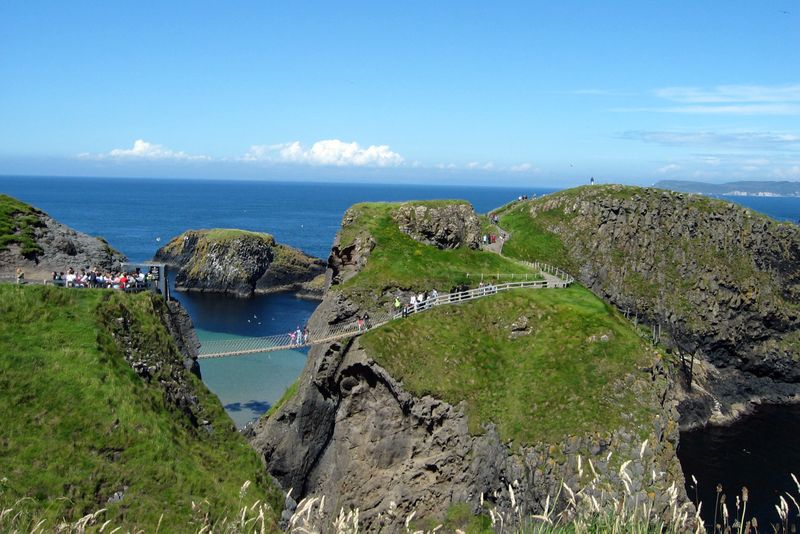 Carrick-a-rede-Rope-Bridge.jpg
