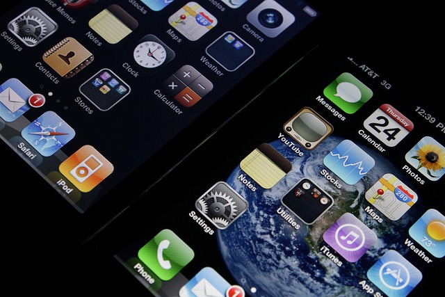 iphone41.jpg