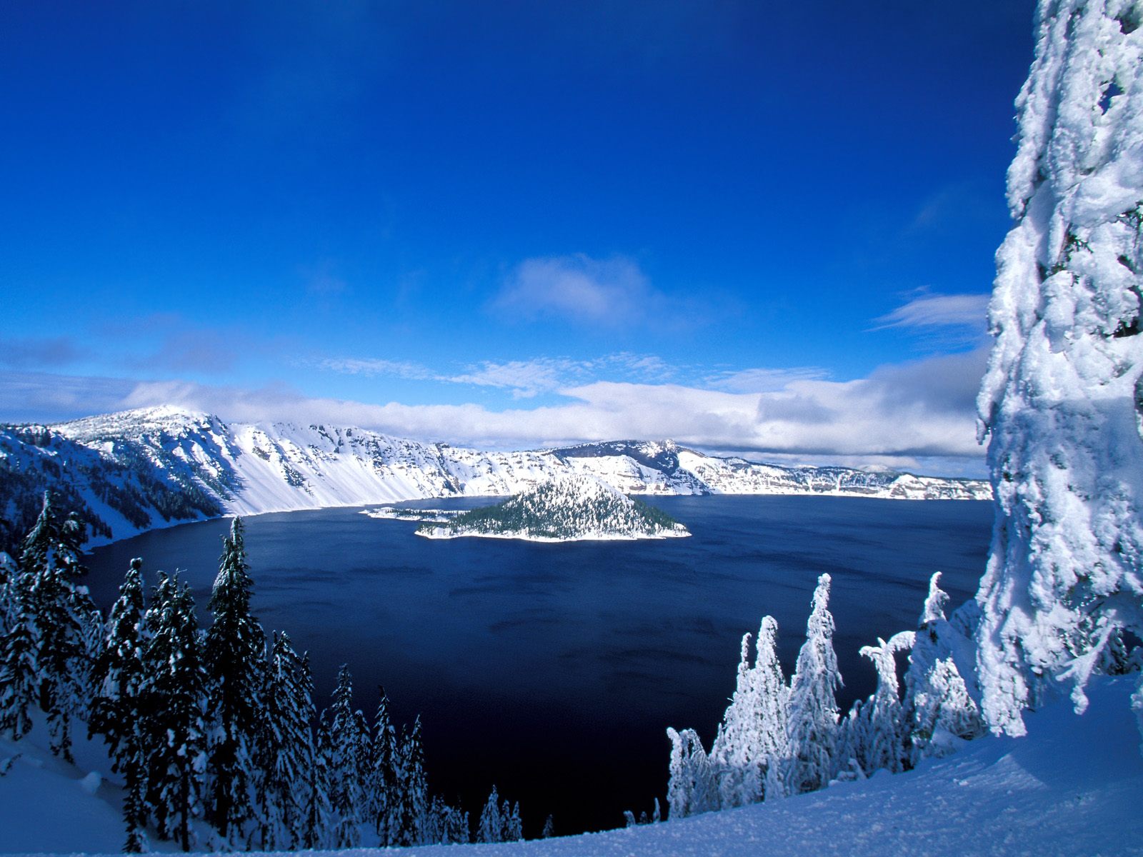 Crater-Lake-in-Winter_-Oregon.jpg