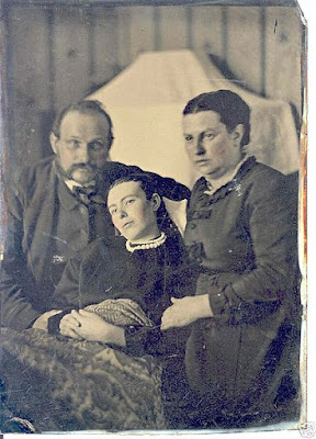 POST+MORTEM-1.jpg