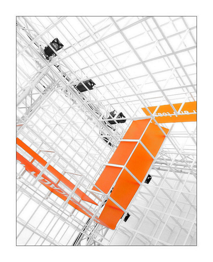 A_Twist_of_Orange_by_bliitz.jpg