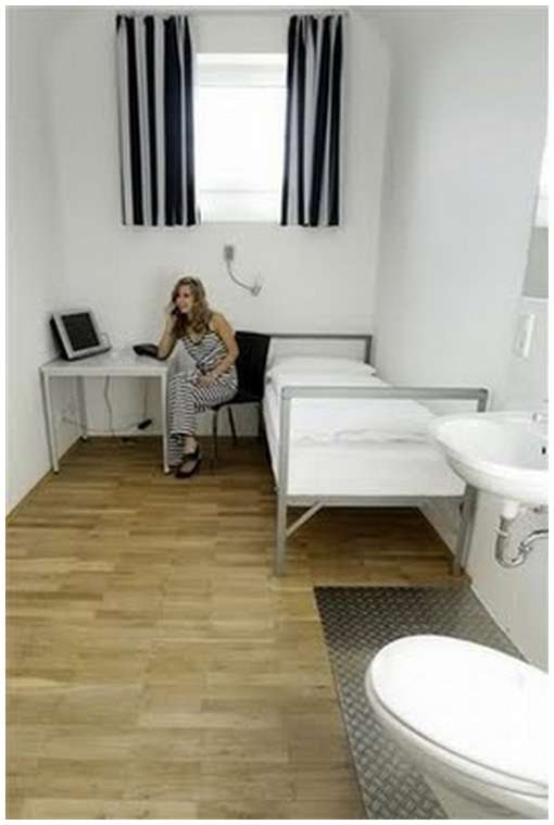 German-Prison-Hotel-3.jpg