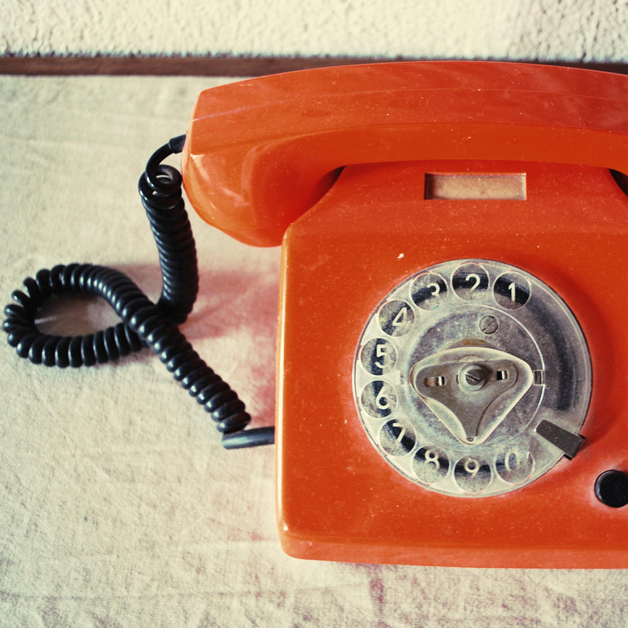 telephone_by_LNePrZ.jpg