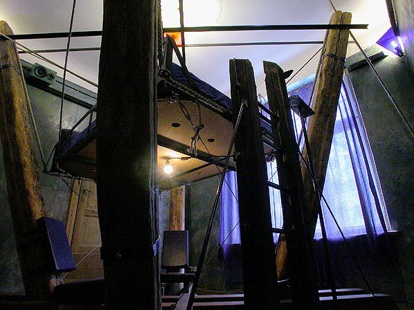 Four-Beams-Room.jpg