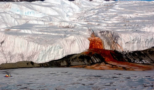 cascada-sangre.jpg
