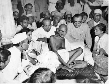 gandhi2.jpg