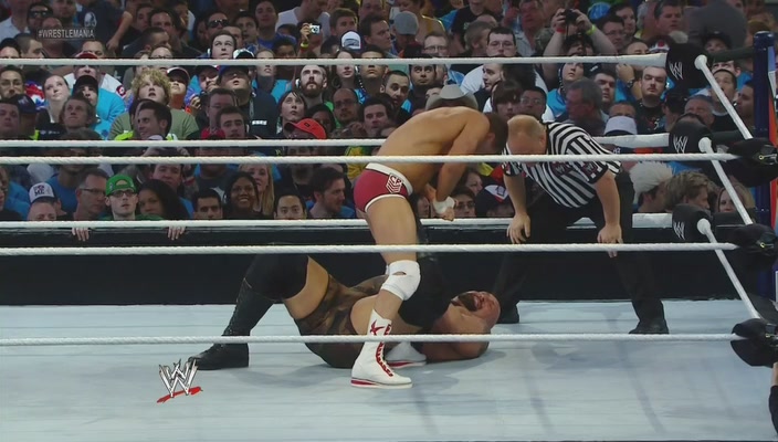 8GYWWEWrestlefXm.jpg