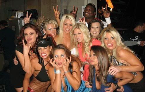 girliesbeingcrazy.jpg