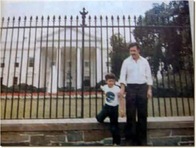 escobar+at+white+house.jpg