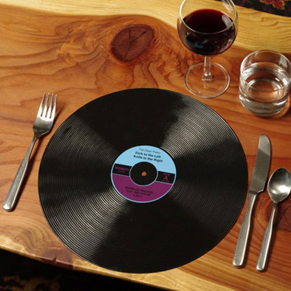 manteles%2Bmesa%2Bcomida%2Bplacemats%2Bdisco%2Bvinil%2Bvinilo%2Bretro%2Bmusica%2B1%2Bgeek%2Bfriki%2Bgadgets%2Bla%2Bguarida%2Bcosas%2Bcasa%2Braro%2Bhogar%2Bmuebles%2Bfurniture%2Bthings%2B.jpg