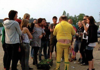 weird-clothing-21.jpg