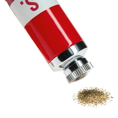 sal%2By%2Bpimienta%2Bmesa%2Bcocina%2Bpintura%2Btubos%2Bcolores%2Bpintor%2Barte%2B1%2Bgeek%2Bfriki%2Bgadgets%2Bla%2Bguarida%2Bcosas%2Bcasa%2Braro%2Bhogar%2Bmuebles%2Bfurniture%2Bthings%2B.jpg