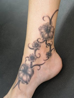 tatuaje-tobillo-flores.jpg