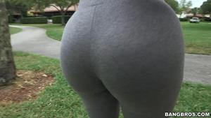 th_214030189_22ce5d50ca.mp4_snapshot_03.21_2015.06.24_00.09.54_123_790lo.jpg