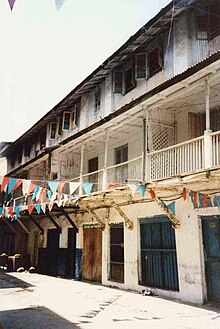 220px-Freddie_Mercury%27s_birthplace.jpg