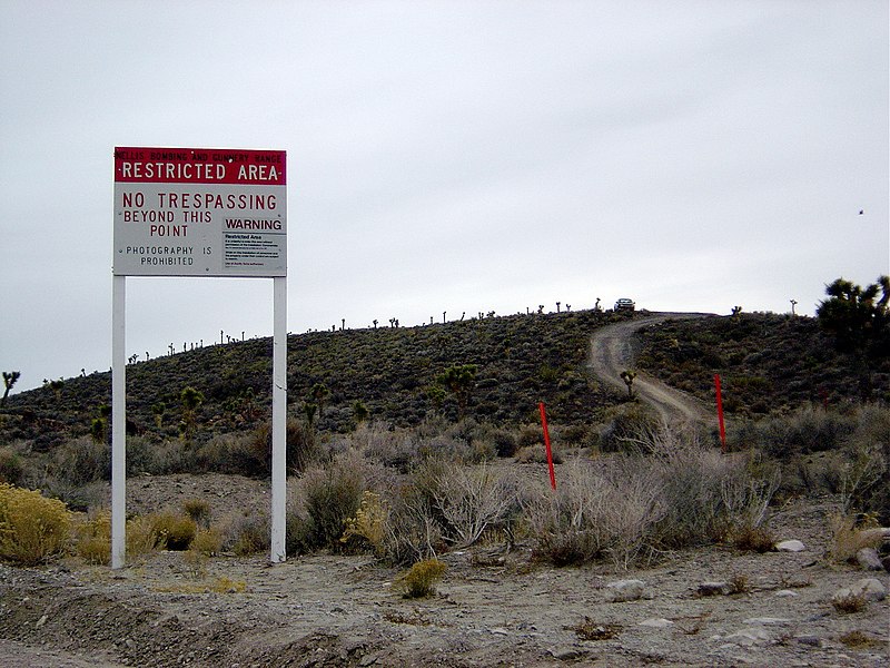 800px-Wfm_x51_area51_warningsign.jpg