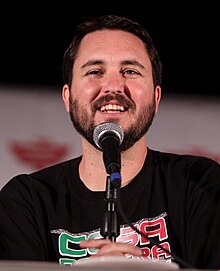 220px-Wil_Wheaton_by_Gage_Skidmore.jpg