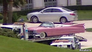 120120152821_megaupload_cadillac_304x171_reuters.jpg