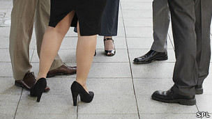 120703182822_zapatos_varios_304x171_spl.jpg