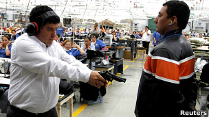 130129154235_respuestas_chaleco_antibalas_304x171_reuters.jpg